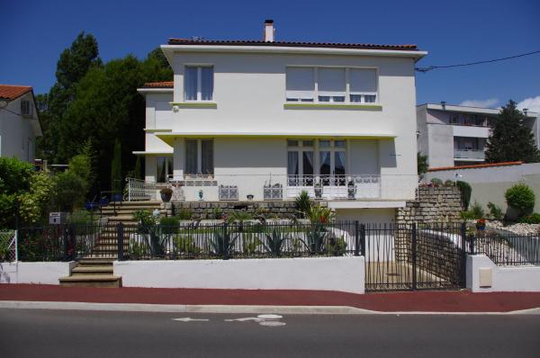 Villa Saint Georges, Rezervasyon  Akitanya otoparklı oteller, Otopark