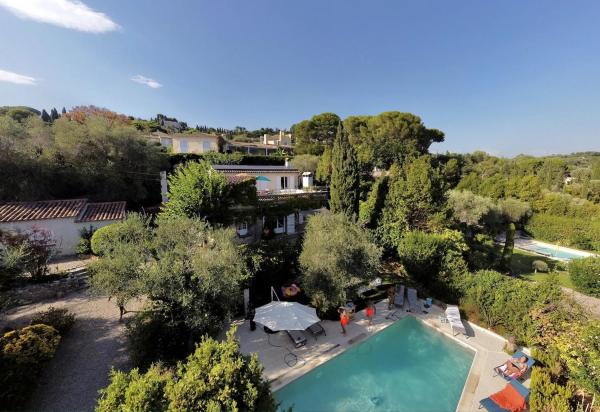 Charming Villa, Sunroof, big pool & olive trees, Rezervasyon  Sophia Antipolis havuzlu oteller, Yüzme Havuzu