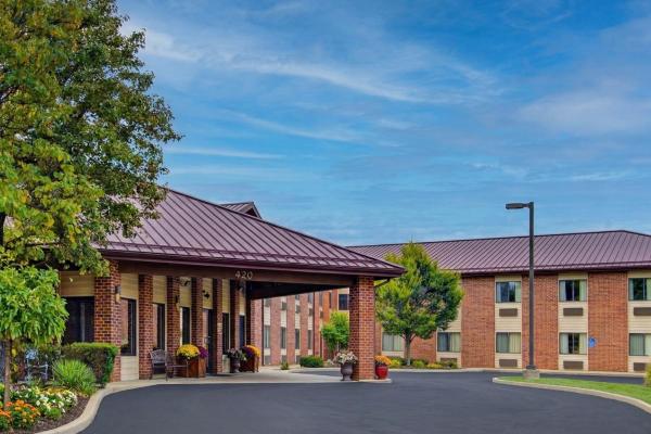 Capital O Amerihost Inn and Suites Fulton Hwy 54 MO, Rezervasyon  Fulton Missouri