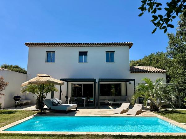 Villa Jungle - Piscine & Clim, Rezervasyon  Saint-Maximin-la-Sainte-Baume Green Provence