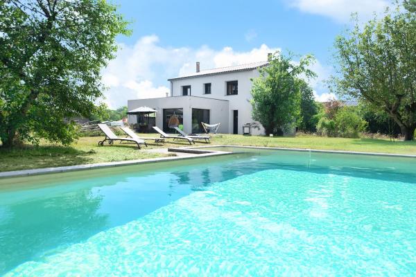 Villa à Castres, Maison 10 personnes avec piscine privée, jardin et 5 chambres, Rezervasyon  Castres 