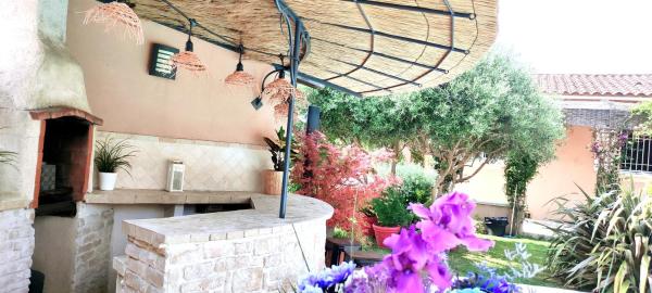 Villa jardin exceptionnel,piscine privée,climatisé, Rezervasyon  Rhône-Alps Otoparklı Oteller, Otopark