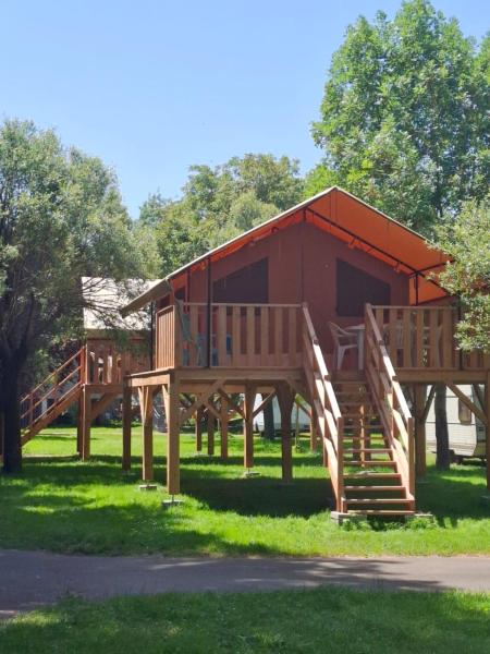 Camping Au Bord de Loire, Rezervasyon  Gennes-Val-de-Loire 