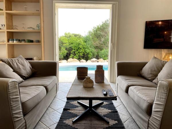 Villa Porto Vecchio, calme avec piscine, Rezervasyon  Korsika Havuzlu Oteller, Yüzme Havuzu