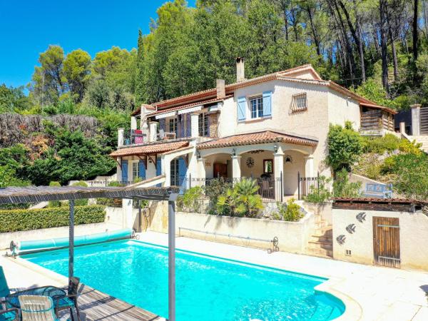 Villa in Flayosc with Private Pool, Rezervasyon  Rhône-Alps havuzlu oteller, Yüzme Havuzu