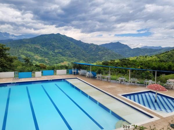 Pioneros Campestre, Rezervasyon  Nocaima Cundinamarca