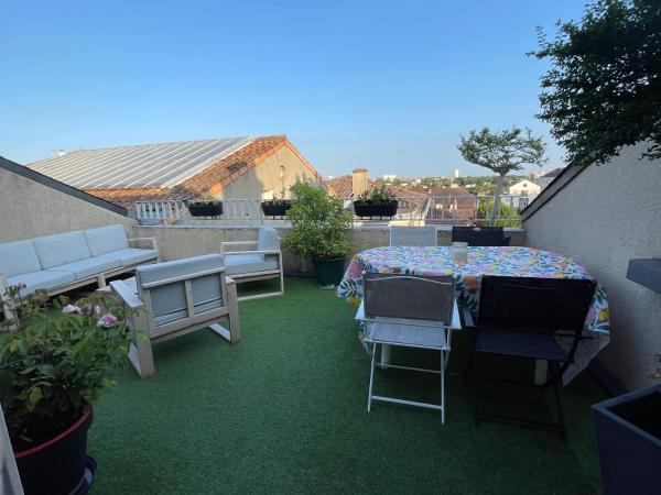Grand Appartement Hypercentre avec Terrasse et Parking, Rezervasyon  Poitiers Futuroscope