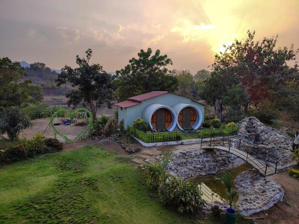 Van Vagdo Resort, Rezervasyon  Garudeshwar Havuzlu Oteller, Yüzme Havuzu