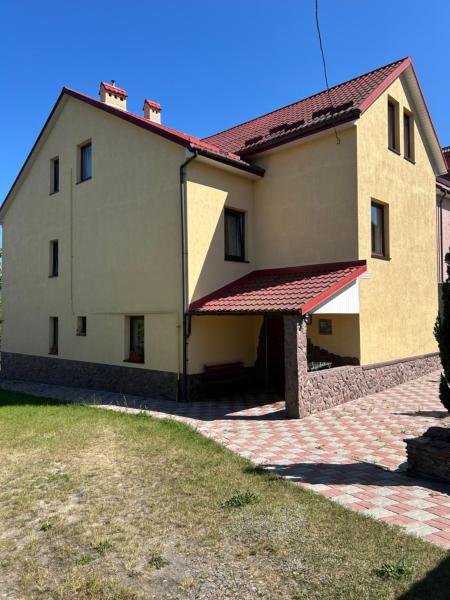 Oreste, Rezervasyon  Bryukhovychi Lviv