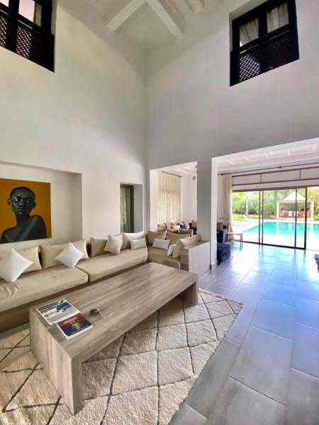 Luxueuse villa avec piscine et magnifique jardin, Rezervasyon  Gzoula Marrakech-Tensift-Haouz