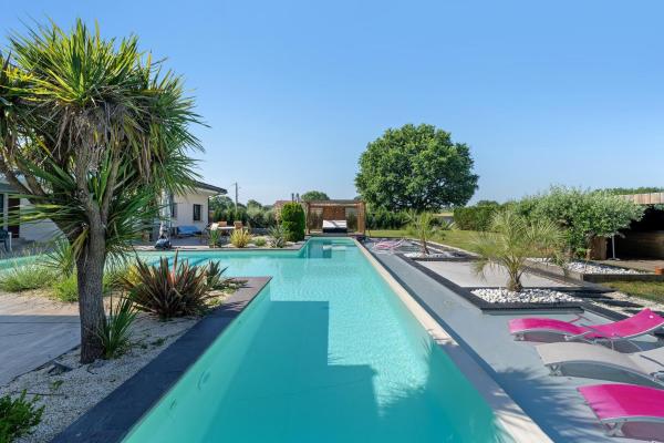 Villa de l’isle, Rezervasyon  Correze havuzlu oteller, Yüzme Havuzu