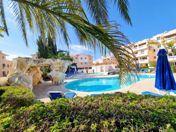 Pyla Village Resort Spacious Studio B202, Rezervasyon  Pyla havuzlu oteller, Yüzme Havuzu