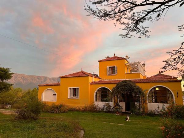 La casona del rio, Rezervasyon  Nono 