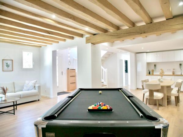 Villa à 1h15 de Paris, avec Piscine, Spa & Sauna, Rezervasyon  Cornant Burgonya