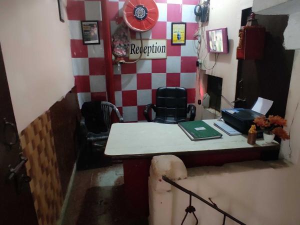 Hotel O AVS,   Moradabad 