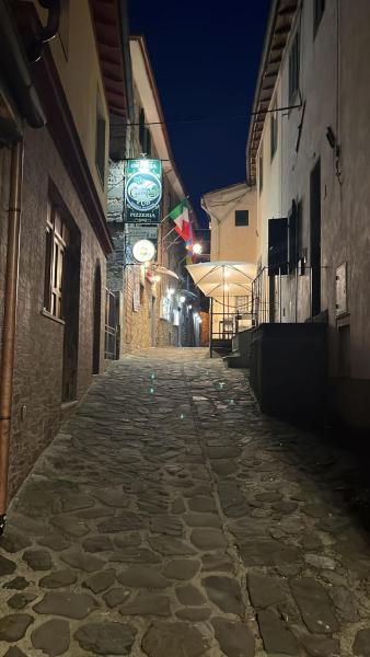 Da Castruccio degli Antelminelli, Rezervasyon  Diecimo kahvaltılı oteller, Kahvaltı