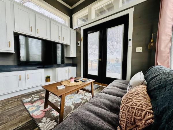 Little Luxe Hideaway at Village Farms Resort, Rezervasyon  Austin Greater Austin