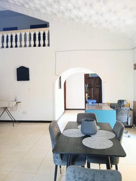 Nicole\s Lodge, Rezervasyon  Taifa Greater Accra