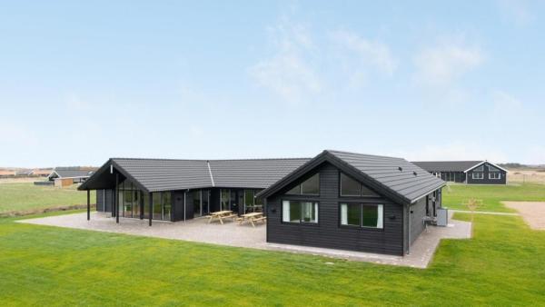 Villavilla 551 - Vrist, Vestjylland, Rezervasyon  Vestjylland Havuzlu Oteller, Yüzme Havuzu