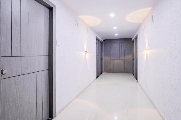 Hotel O 7 Square Hotel, Rezervasyon  Rānder Gujarat