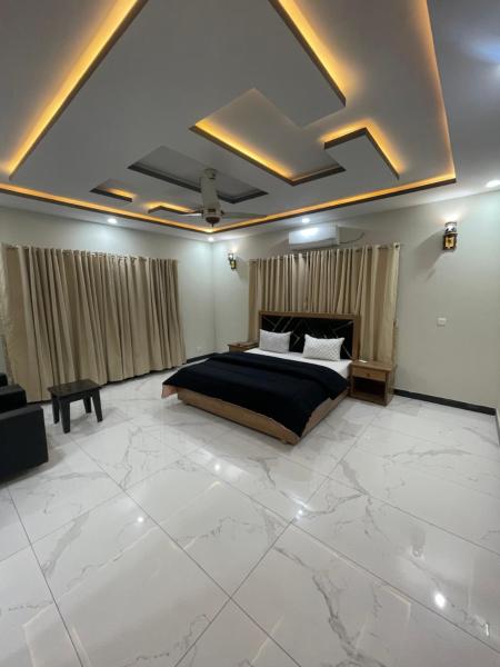 The Crown Guest House, Rezervasyon  İslamabad otoparklı oteller, Otopark