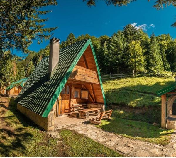 Koliba Simonović-Šiško jezero, Rezervasyon  Berane Berane County