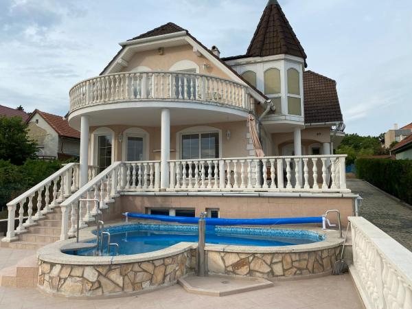 A- Villa, Rezervasyon  Central Transdanubia havuzlu oteller, Yüzme Havuzu