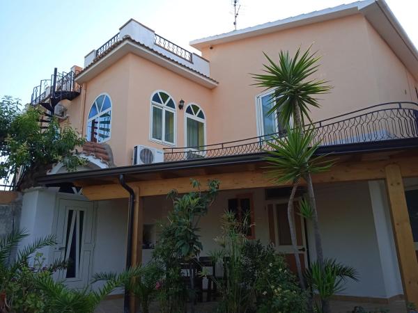 Villhour ristorante e B&b, Rezervasyon  Rocca Imperiale Kalabriya
