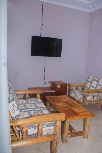 Claytanzaniadventure, Rezervasyon  Nkunjila 