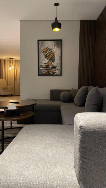AVENAIR LUXURIOUS EXECUTIVE APARTMENTS By ALVIS SUITE, Rezervasyon Daire Lahor Pakistan