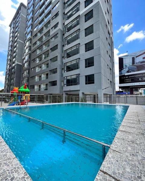 executive fully furnished three bedroom apartment in kilimani with swimming pool,fully fitted gym ,child play area ,high speed WIfi and other modern facilities to give you comfort and luxury, Rezervasyon Daire Nairobi Nairobi