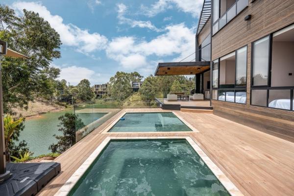 Luxury Villa in Guatapé | Pool and lake, Rezervasyon  Medellín Antioquia