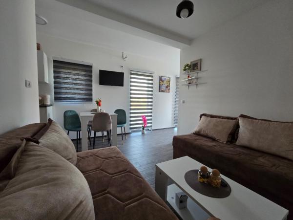 Durmitorska vila Andesila, Rezervasyon  Žabljak 