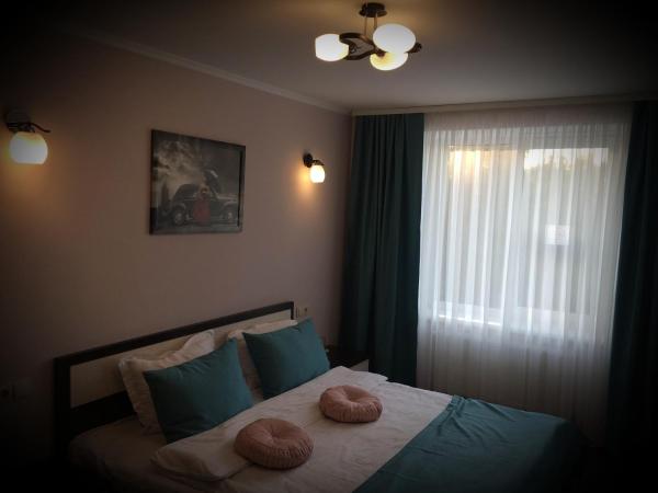 AMBER Hotel & Cafe, Rezervasyon Otel Bohorodchany Ivano-Frankovsk