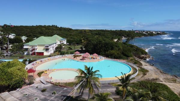 LeLagon Vue Mer, Pieds dans leau, Rezervasyon Daire Grande-Terre havuzlu oteller, Yüzme Havuzu