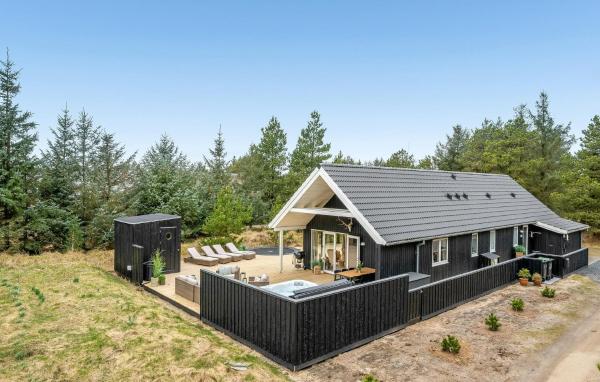 Three-Bedroom Holiday Home In Blavand, Rezervasyon Tatil Evi Ho SPA Otelleri, SPA